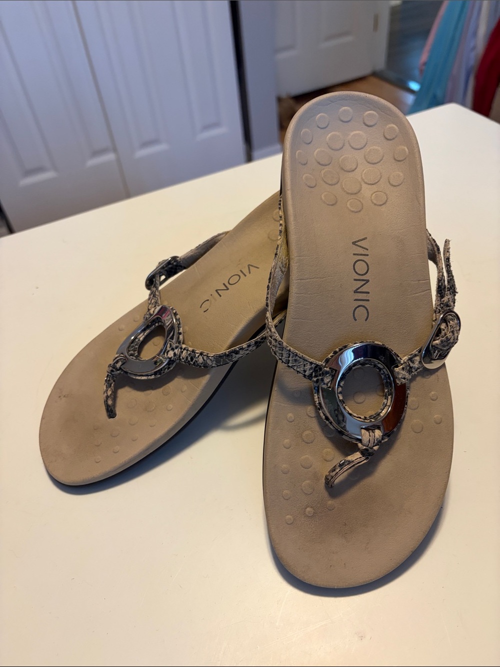 Vionic Snake-Print Ring Thong Sandals